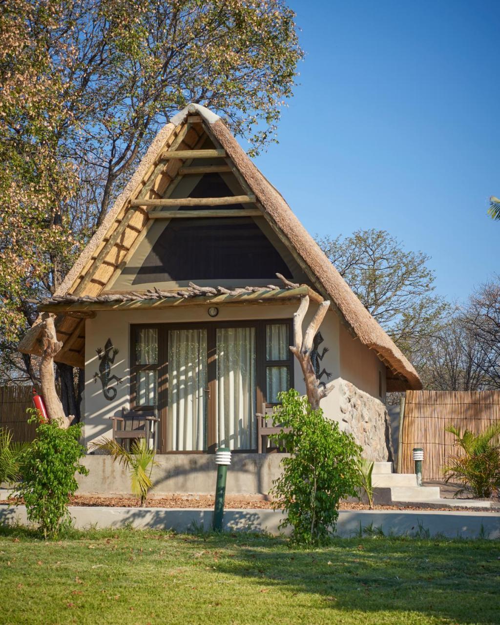 Thamalakane River Lodge Maun ภายนอก รูปภาพ